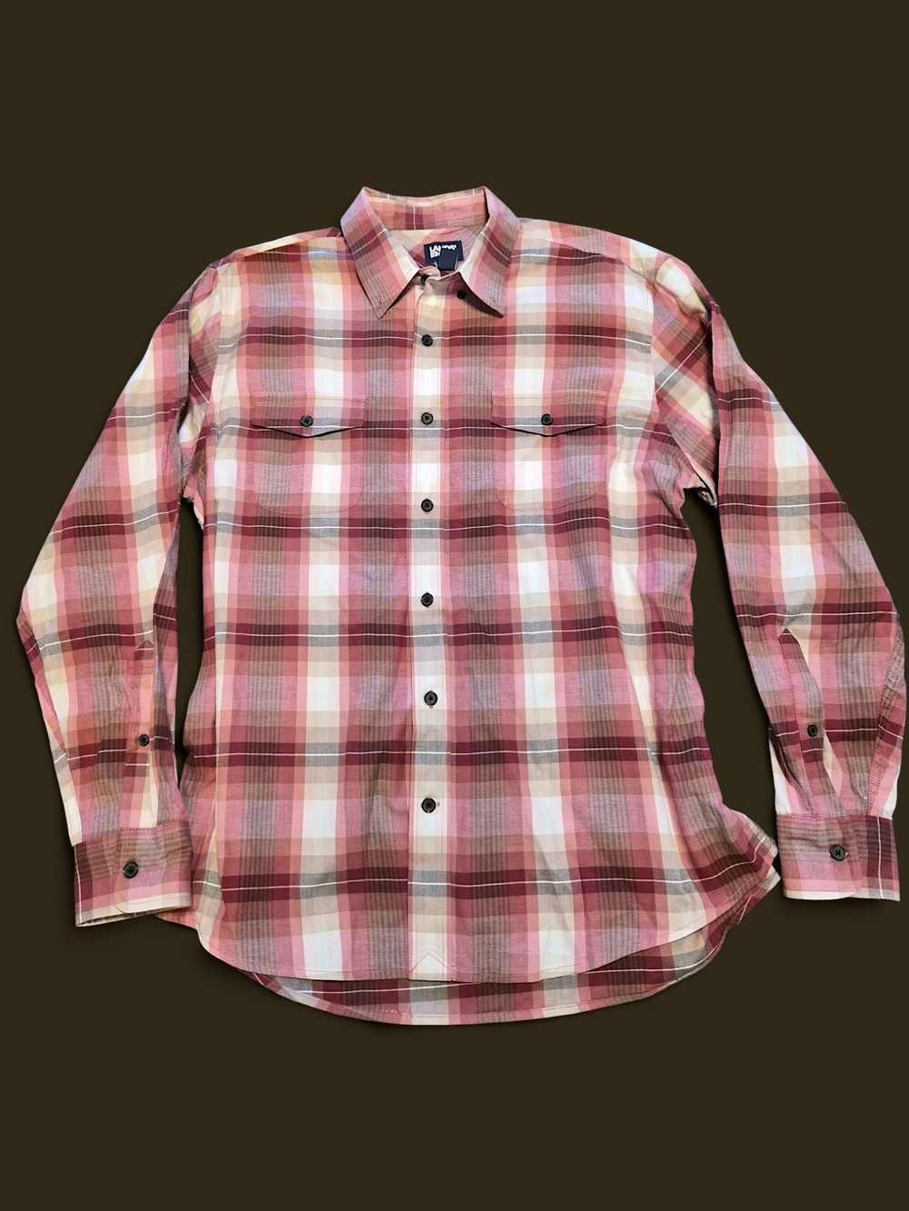Lands' End Men’s Pink and White Plaid Long-Sleeve Button-Down Shirt